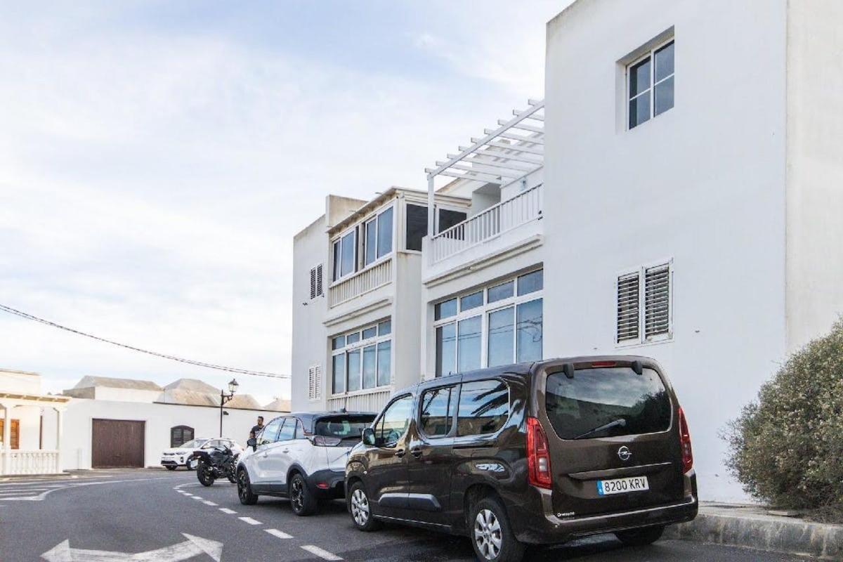 Apartamento Atenea San Bartolomé Exteriör bild